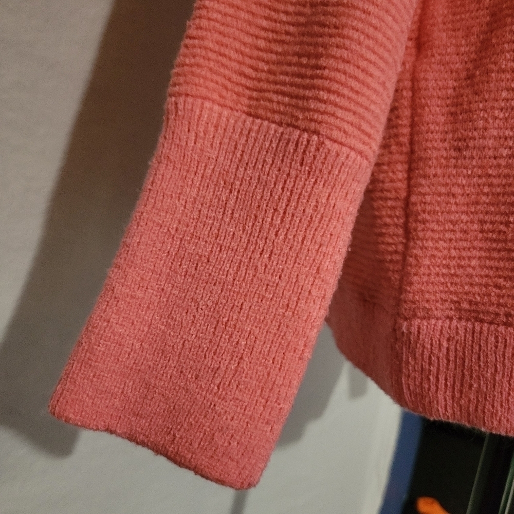 Chelsea & Theodore Pink Ruby Wool Blend Turtleneck Sweater Size M Euc - Picture 4 of 9